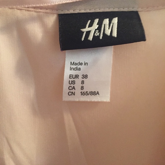 Peach color H&M dress - Picture 2 of 4